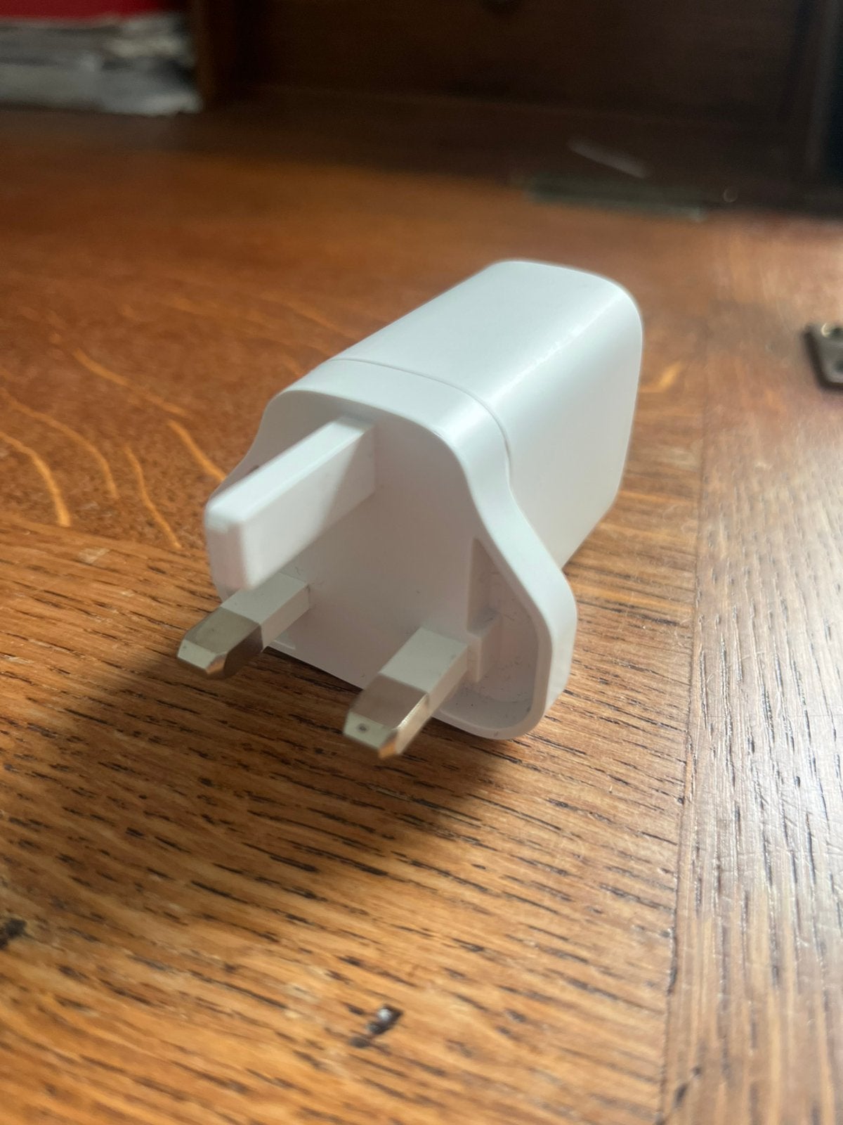 Chargeur UK - 2x USB - 12w, Enlèvement ou Envoi, Comme neuf