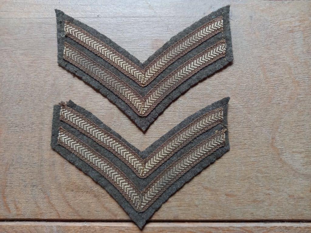 Originele Britse corporal strepen set, Verzamelen, Ophalen of Verzenden