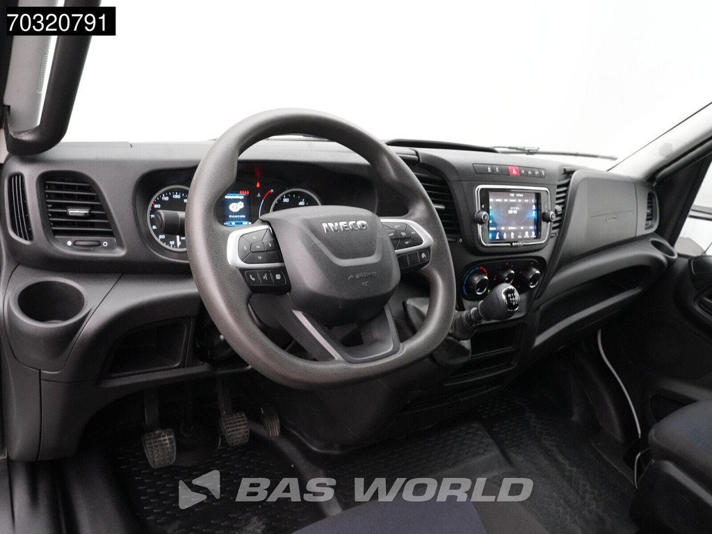 Iveco Daily 35C16 3.0L Dubbel Cabine met Kist Dubbellucht 3,, Stof, Gebruikt, Euro 6, 4 cilinders