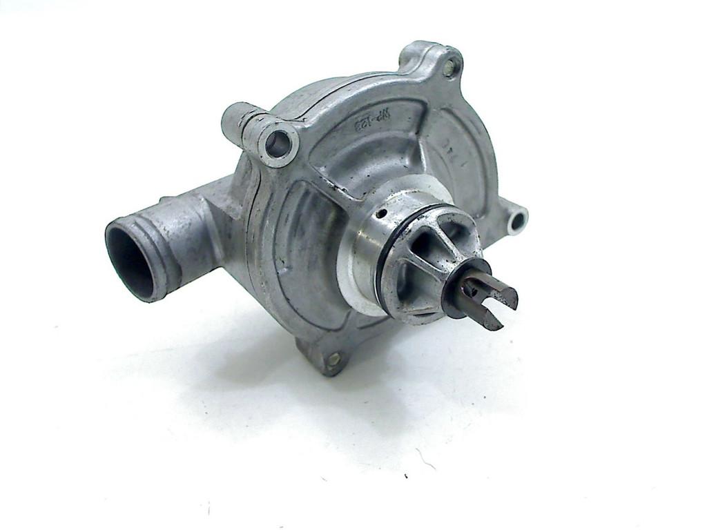 WATERPOMP Suzuki M 1800 Intruder (M1800) (01-1970/-), Dhr. S. di Majo, Gebruikt, Info@cama-motorparts.nl, P.J. Troelstraweg 8 8
3144 CX  MAASSLUIS, NL