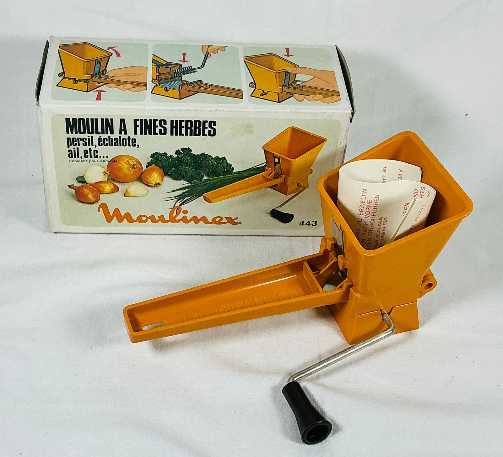 Moulin à épices vintage Moulinex 443 dans sa boîte d'origine, Enlèvement ou Envoi, Autres types
