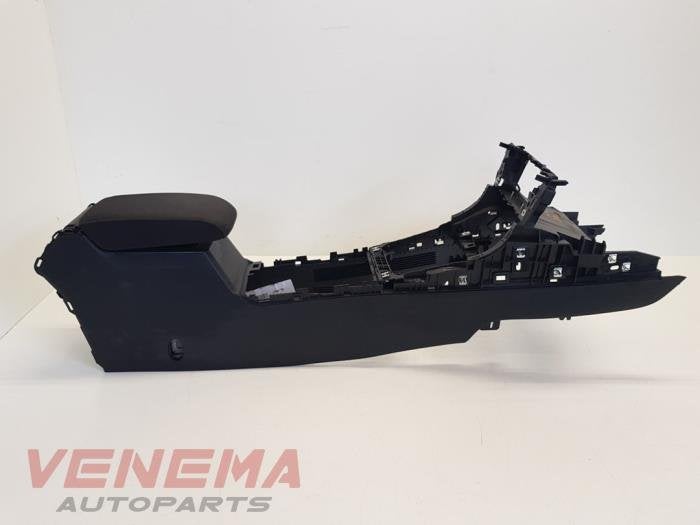 Console centrale d'un Volkswagen Golf, Volkswagen, -, 3 mois de garantie, Utilisé