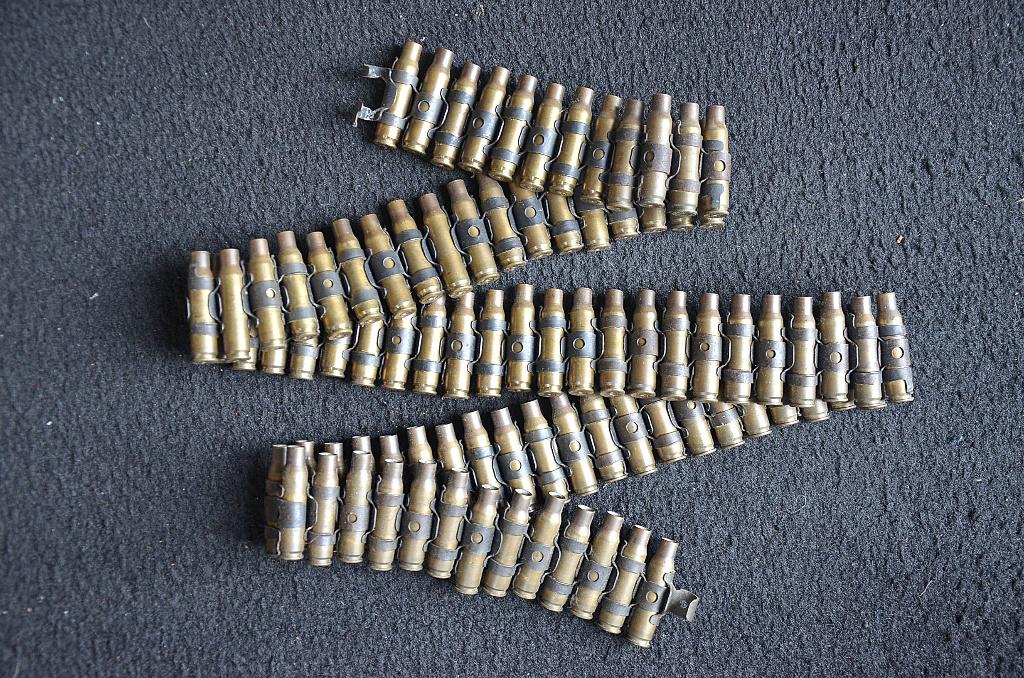 Band met lege gebruikte hulzen, Collections, Objets militaires | Général, Armée de terre, Enlèvement ou Envoi