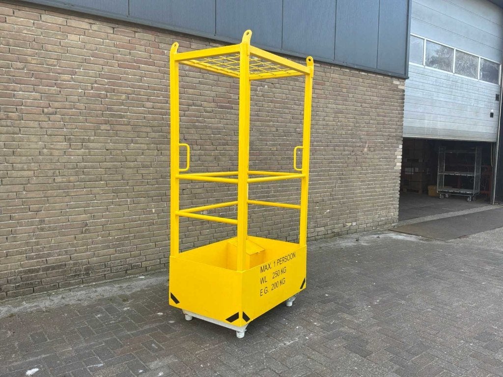 Hijswerkbak/hijsbak/werkkooi 1-persoons 250KG gebruikt, Ophalen, Gebruikt, Voor