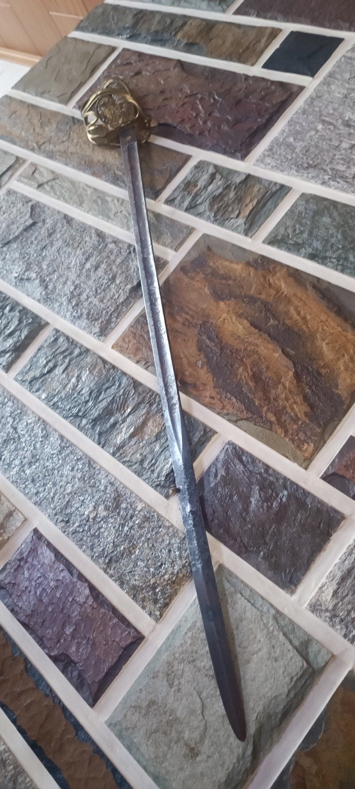 Épée/sabre britannique antique datant d'avant 1945, Enlèvement