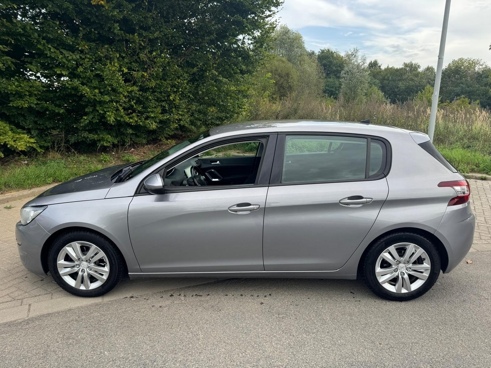 Peugeot 308 berline 1.6bluehdi 2016, Autos, Achat, Berline, Particulier