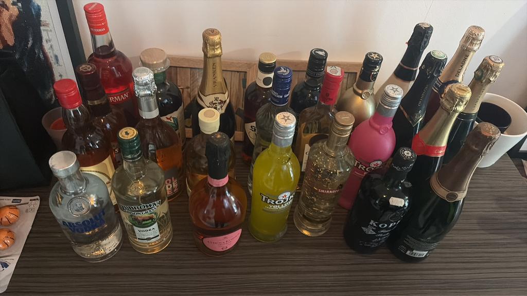 Faire offre collection bouteilles alcool, Enlèvement