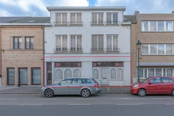 Gelijkvloers mét garage & veel potentieel in centrum 3970, 250 m², Leopoldsburg, Province de Limbourg, 500 à 1000 m²