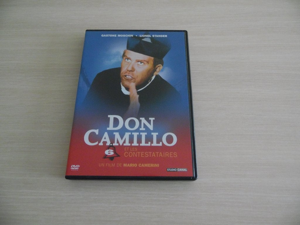 DON CAMILLO EN DE DEMONSTRANTEN, Inclusief DVD, Frans, Alle leeftijden, Frans