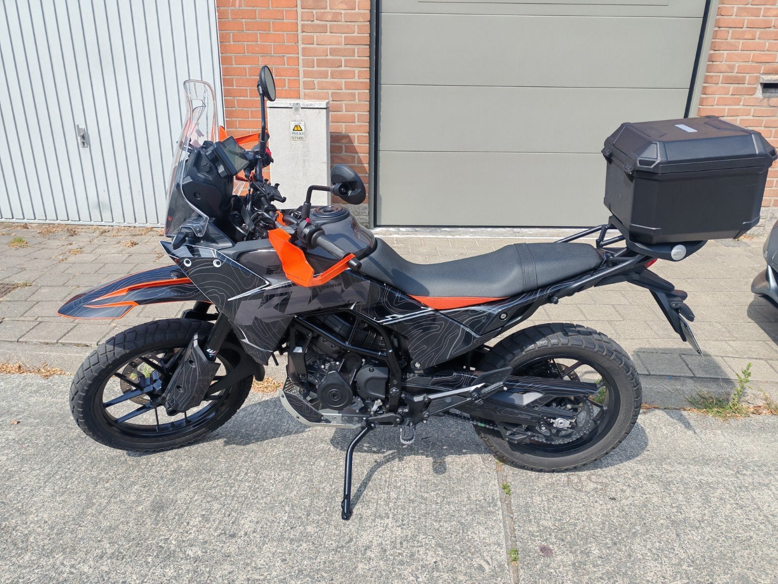 KTM 390 Adventure X 2025 2.200 km Nieuwstaat Givi Topkoffer, Motos, Tourisme, Occasion, Contrôle de traction, Particulier
