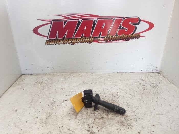 Commutateur feu clignotant d'un Renault Clio, -, Renault, -, 3 mois de garantie