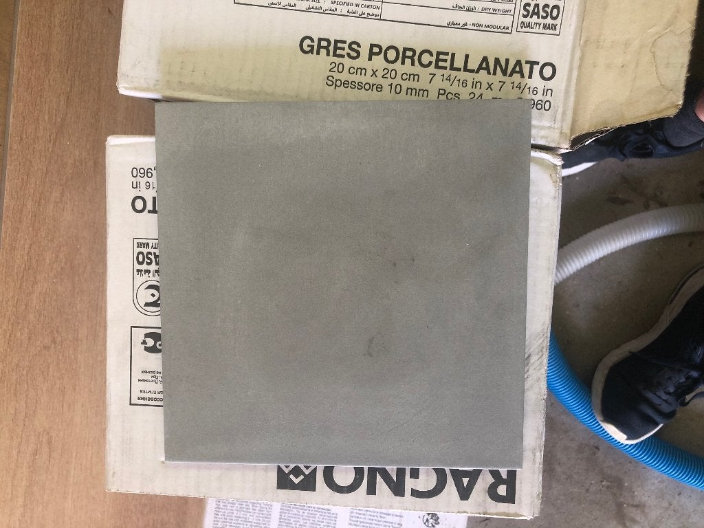 6,72 grijze tegels 20x20, Bricolage & Construction, Dalles & Carrelages, Enlèvement, Neuf