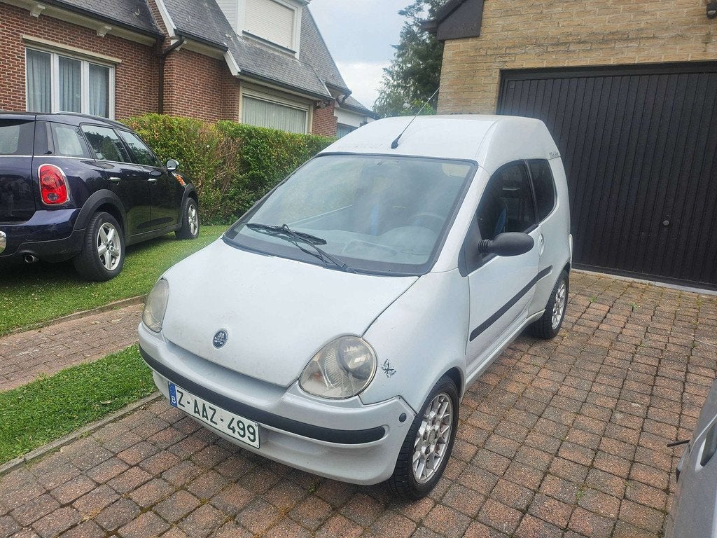 Aixam 500 MINI VAN 500 - 4 (automatique), Autos, Aixam, Entreprise, Achat, Diesel, Automatique, Argent ou Gris, Tissu, Traction avant