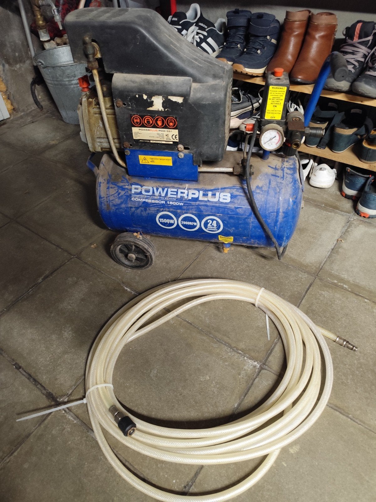 Compressor + darm, Minder dan 25 liter, Ophalen, Gebruikt, 6 tot 10 bar