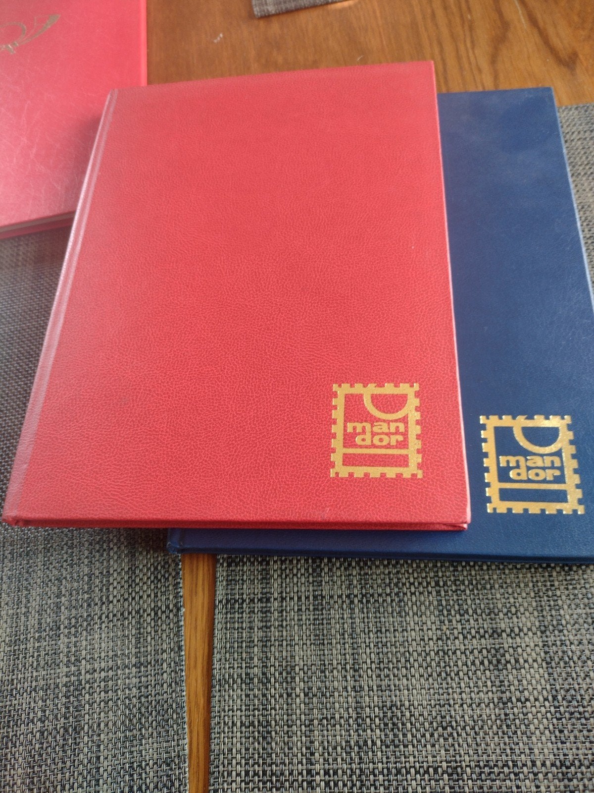 2 postzegelalbums, Ophalen