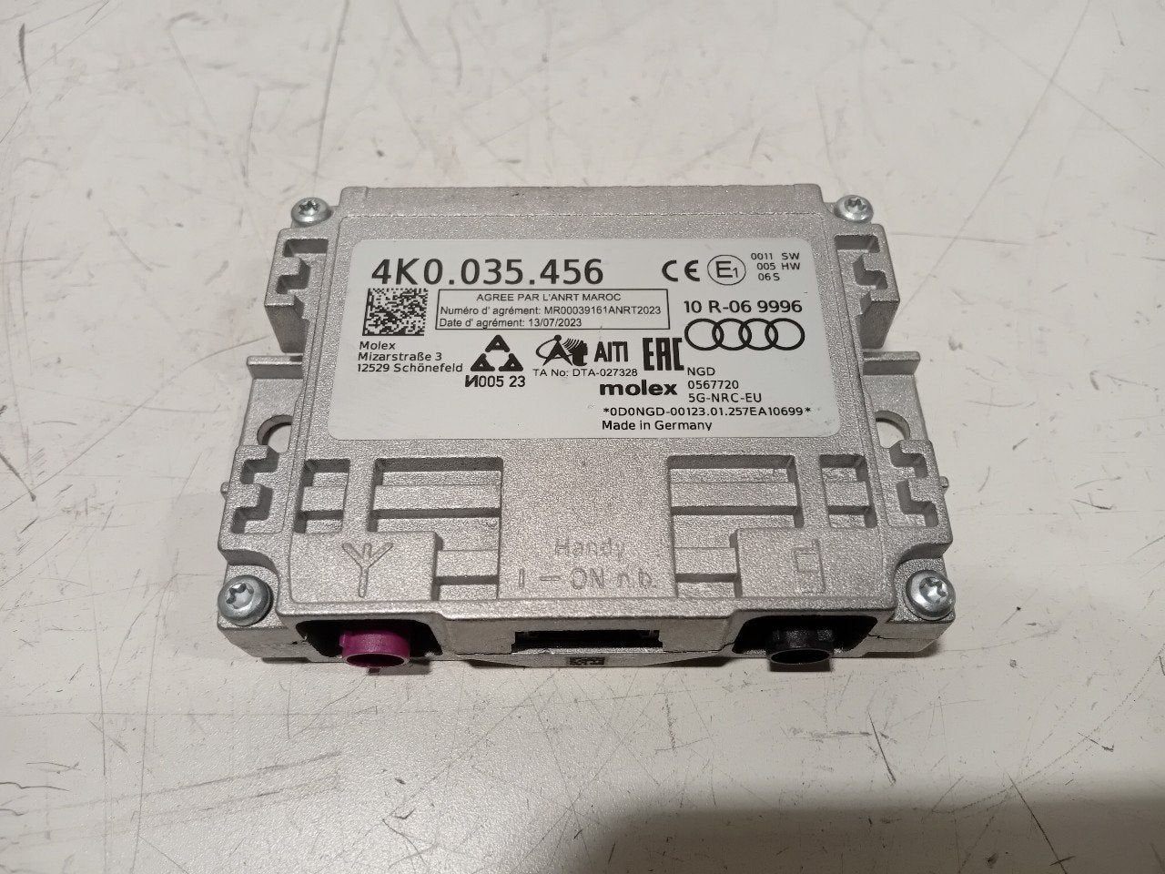 Antenne versterker Audi Q8, Enlèvement ou Envoi, Van der Ven Autorecycling B.V., Onderdelen@venauto.nl, Ettenseweg 76, 4706 PB Roosendaal, The Netherlands