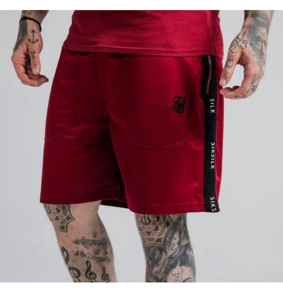 SikSilk Shadow Loose Fit Shorts – Deep Red & Black XS - S, Ophalen of Verzenden, Nieuw, Maat 46 (S) of kleiner, Rood