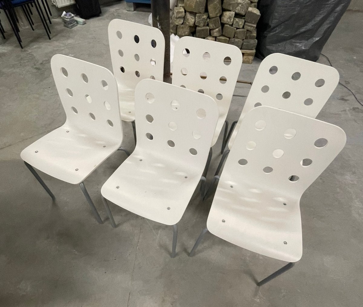 Chaise blanc-beige en bois, Maison & Meubles, Chaises, Enlèvement, Cinq, Six Chaises ou plus, Utilisé, Bois