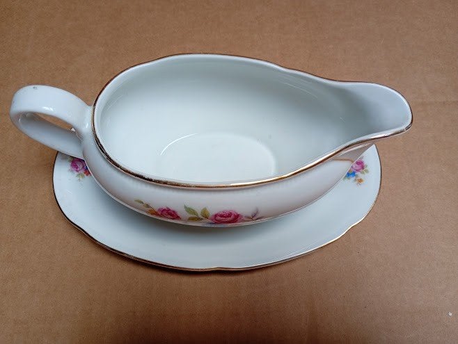 Sauskom met vaste onderschotel (Gravy boat), Antiek en Kunst, Ophalen of Verzenden