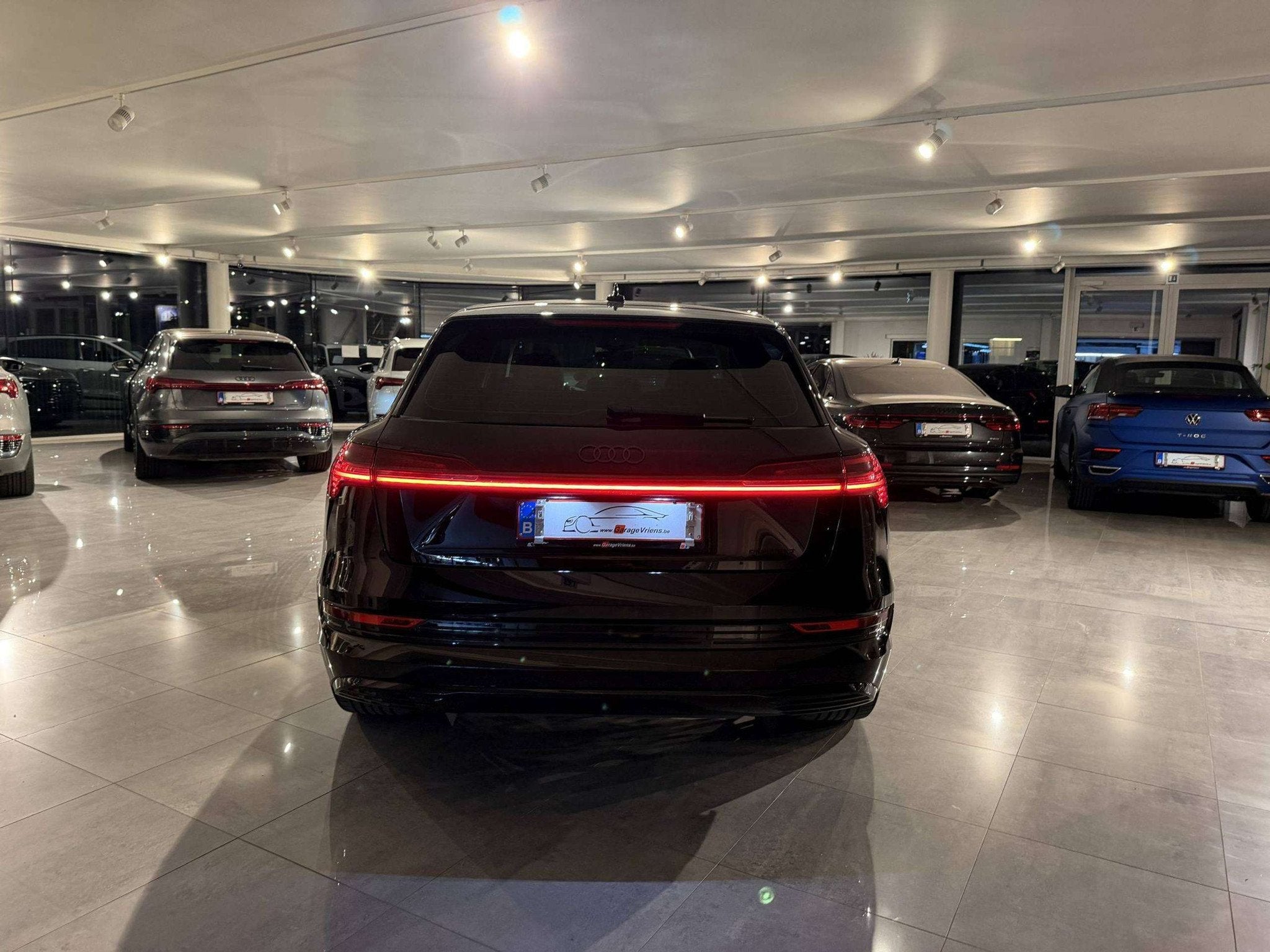 Audi Q8 e-tron SOLD BIJ GARAGE VRIENS YVES BV!, Cuir, https://public.car-pass.be/vhr/79b8ade0-f167-48a7-afcc-ea9b2eca2d14, Q8 e-tron