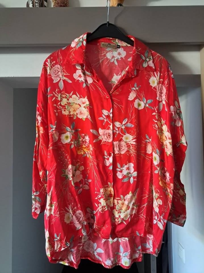 Zomerse blouse met bloemenprint - Black Rose - Maat M, Kleding | Dames, Blouses en Tunieken, Maat 38/40 (M), Black Rose, Meerkleurig
