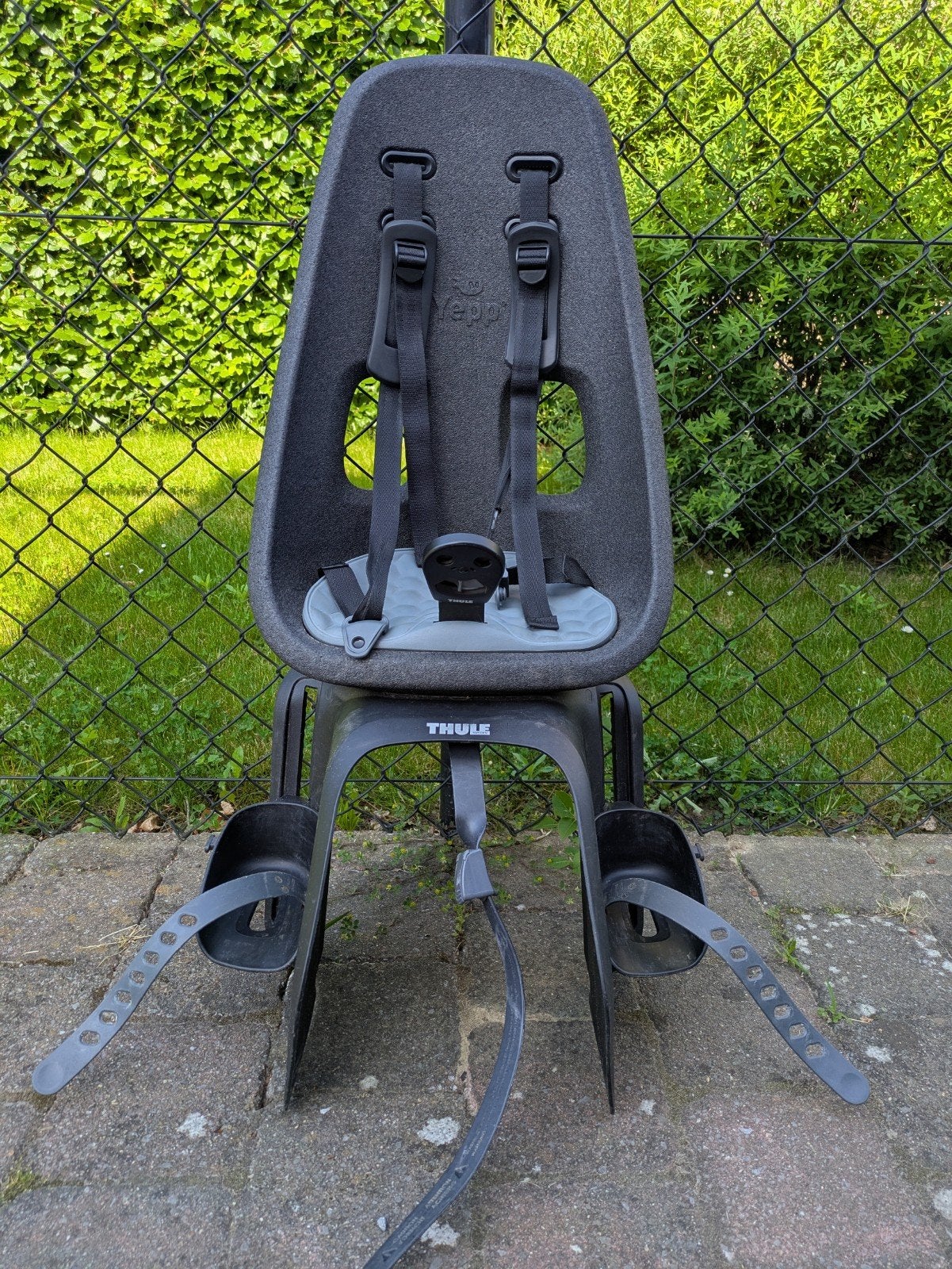 Thule Yepp Nexxt 2 Maxi grijs, Fietsen en Brommers, Fietsaccessoires | Fietsstoeltjes, Ophalen