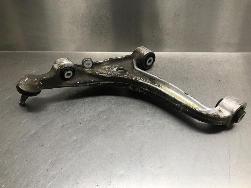 BRAS DE SUSPENSION AVANT GAUCHE SUPERIEUR Mazda MX-5 (ND), Utilisé, Mazda