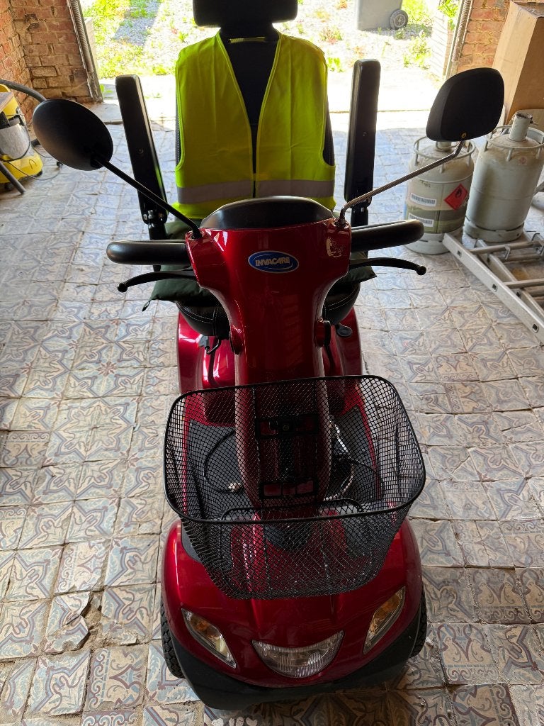 Scootmobiel te koop wegens overlijden, Ophalen, Zo goed als nieuw, Invacare, 11 t/m 15 km/u