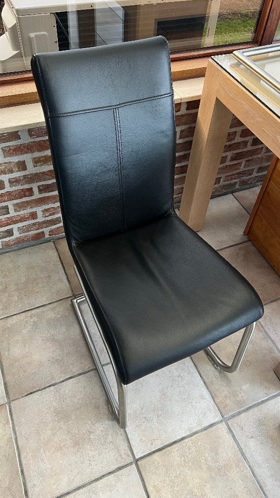 6 zwarte volledig lederen stoelen met chromen voet, Huis en Inrichting, Ophalen, Gebruikt, Zwart, Modern