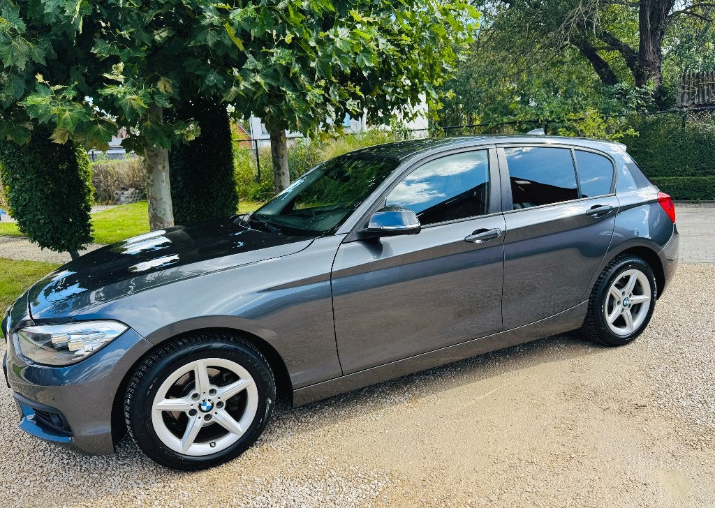 BMW 118i AUTOMATIQUE HOMOLOGUÉE À SEULEMENT 93 000 KM, Argent ou Gris, Achat, Euro 6, Entreprise