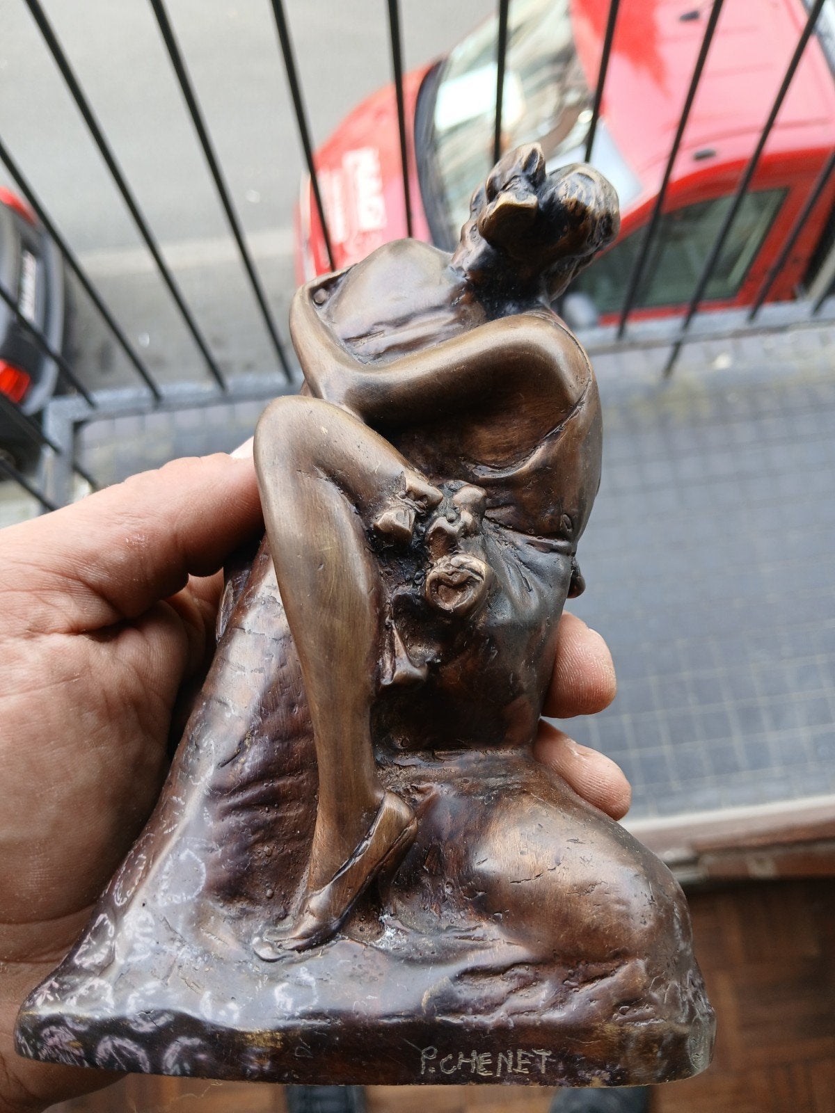 Sculpture en bronze « Nu féminin assis » – Signée P. CHENET?, Antiquités & Art, Enlèvement ou Envoi, Bronze