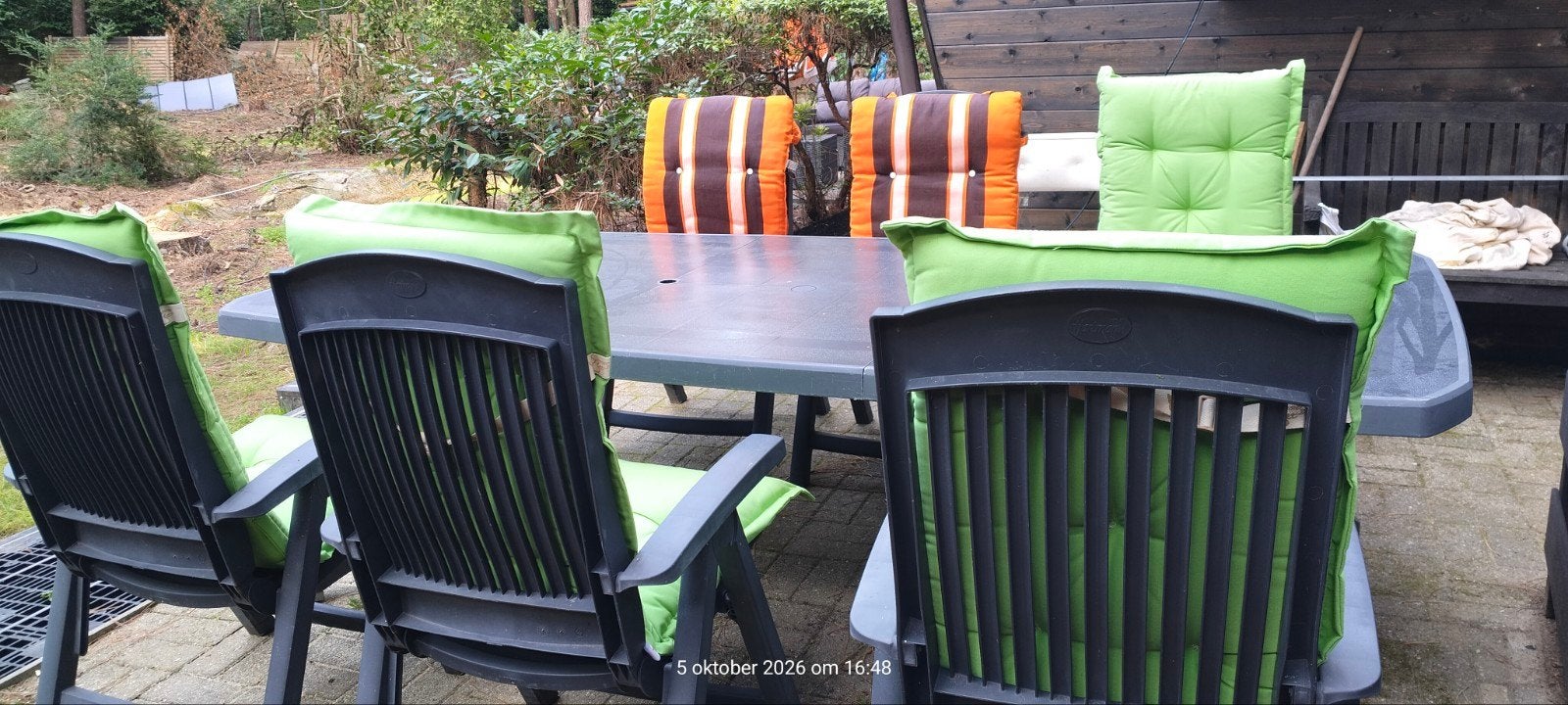grote tuintafel met nieuwe kussens, Tuin en Terras, Ophalen, Gebruikt, 6 zitplaatsen