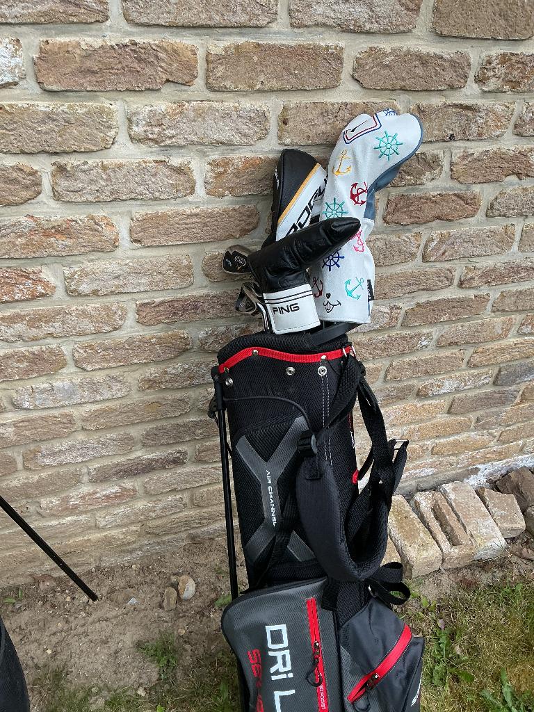 Golfaandelen te koop na de dood van mijn moeder, Sport en Fitness, Golf, Ophalen, Gebruikt, Club, Overige merken