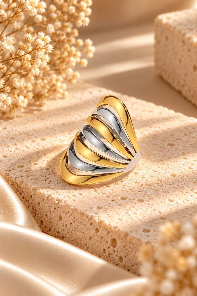 Verstelbare ring in goud- en zilverkleurig design, Overige kleuren, IJzer of Staal, Nieuw, Ophalen of Verzenden