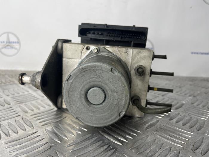 ABS Pomp van een Mercedes Sprinter, Gebruikt, -, -, 3 maanden garantie