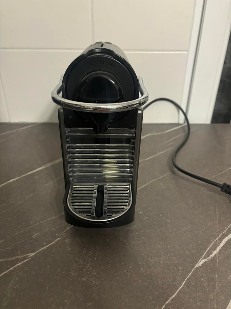 Koffiemachine - Krups Dolce Gusto Piccolo XS, Ophalen, Afneembaar waterreservoir, Gebruikt, 10 kopjes of meer