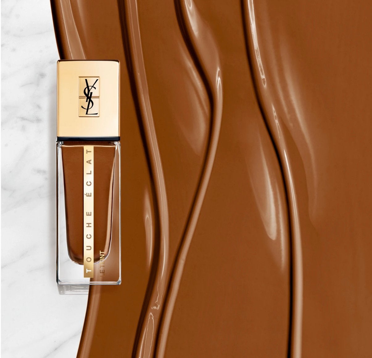 Fond de teint YSL Touche Éclat B90 Ebony neuf, Enlèvement, Neuf, Tout le visage, Maquillage