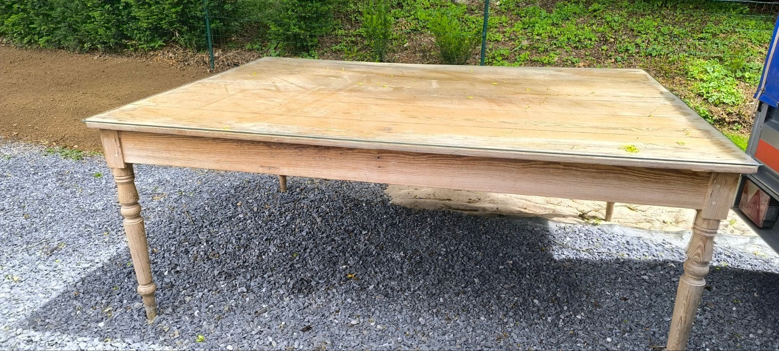Grande table de ferme en pitchpin, Enlèvement