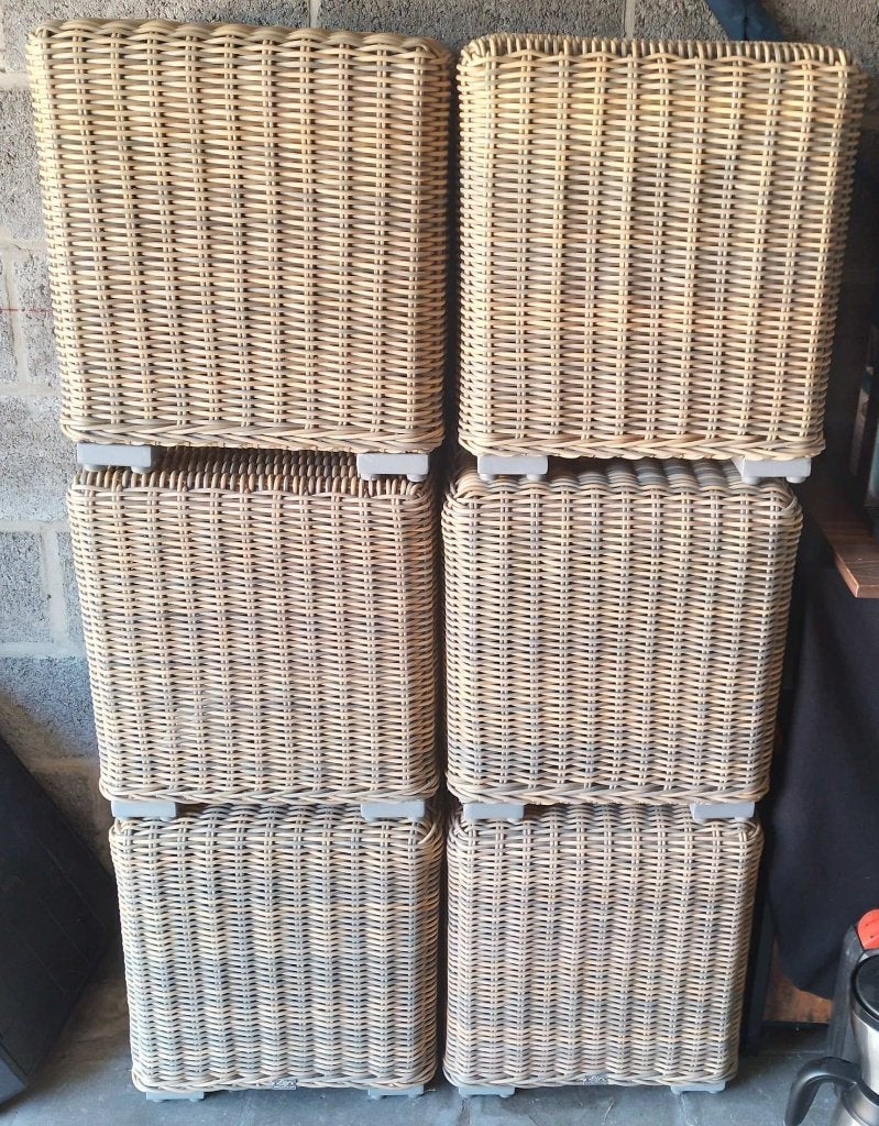 Rotan – 6 zitjes zonder rugleuning – 2 foto’s, Enlèvement, Comme neuf, Rotin
