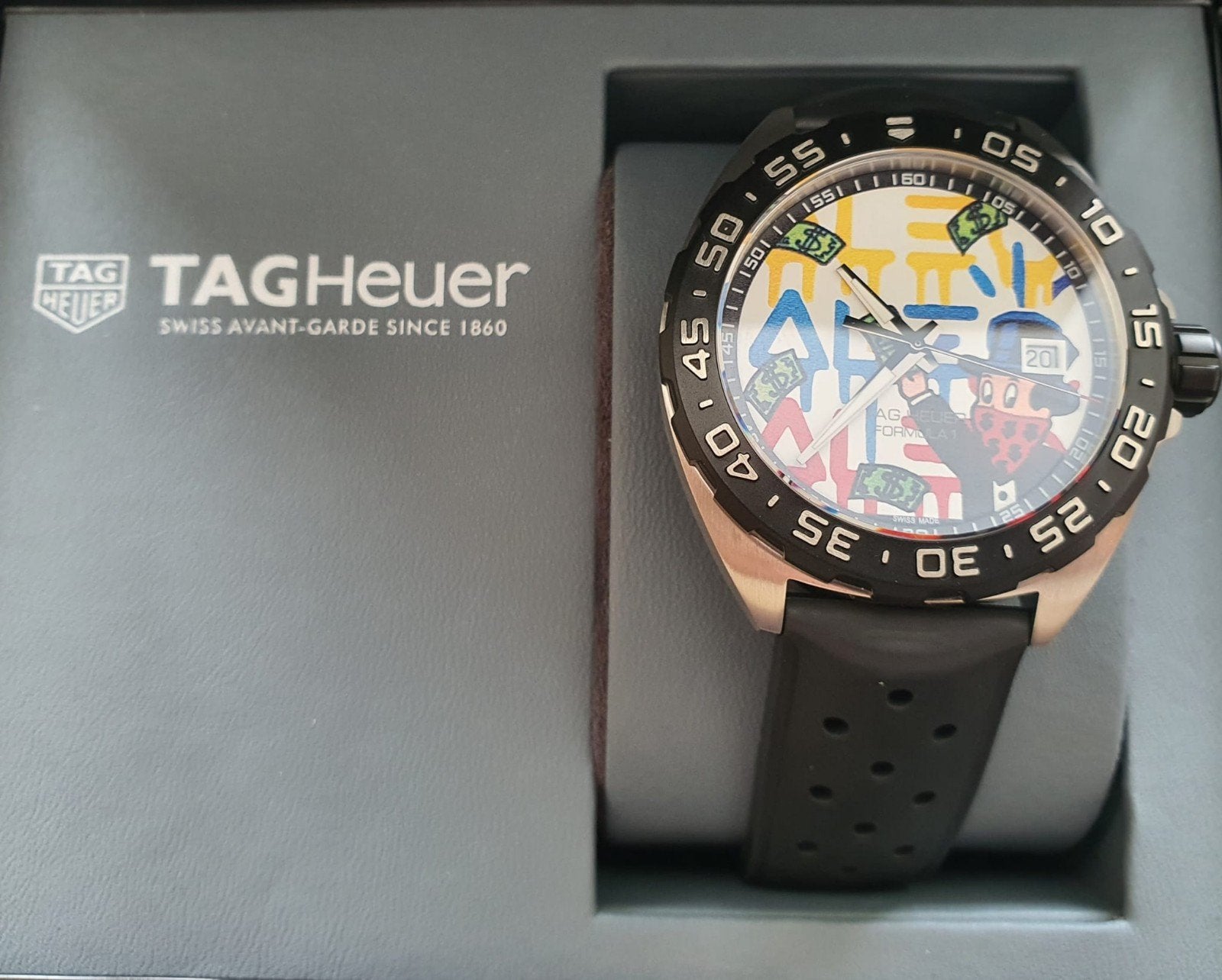 TAG Heuer Formula 1 Alec Monopoly Edition, Enlèvement, TAG Heuer