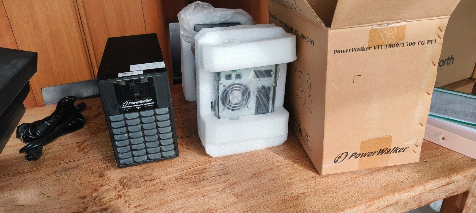 2ups powerwalker VFI 1500, Ophalen, Nieuw