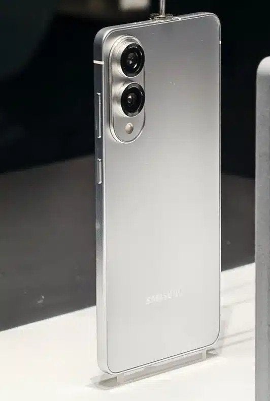 Samsung galaxy S25 edge 256 gb silver ( neuf ), Telecommunicatie, Mobiele telefoons | Toebehoren en Onderdelen, Ophalen of Verzenden