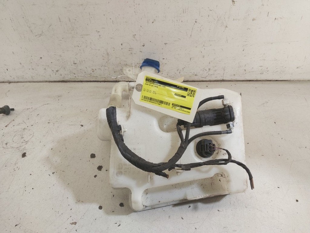 LAVE-GLACE RESERVOIR AVANT Audi A3 Sportback (8PA), Auto-Union-Straße  1,
85057  Ingolstadt, DE, Info@audi.de, Audi, Utilisé