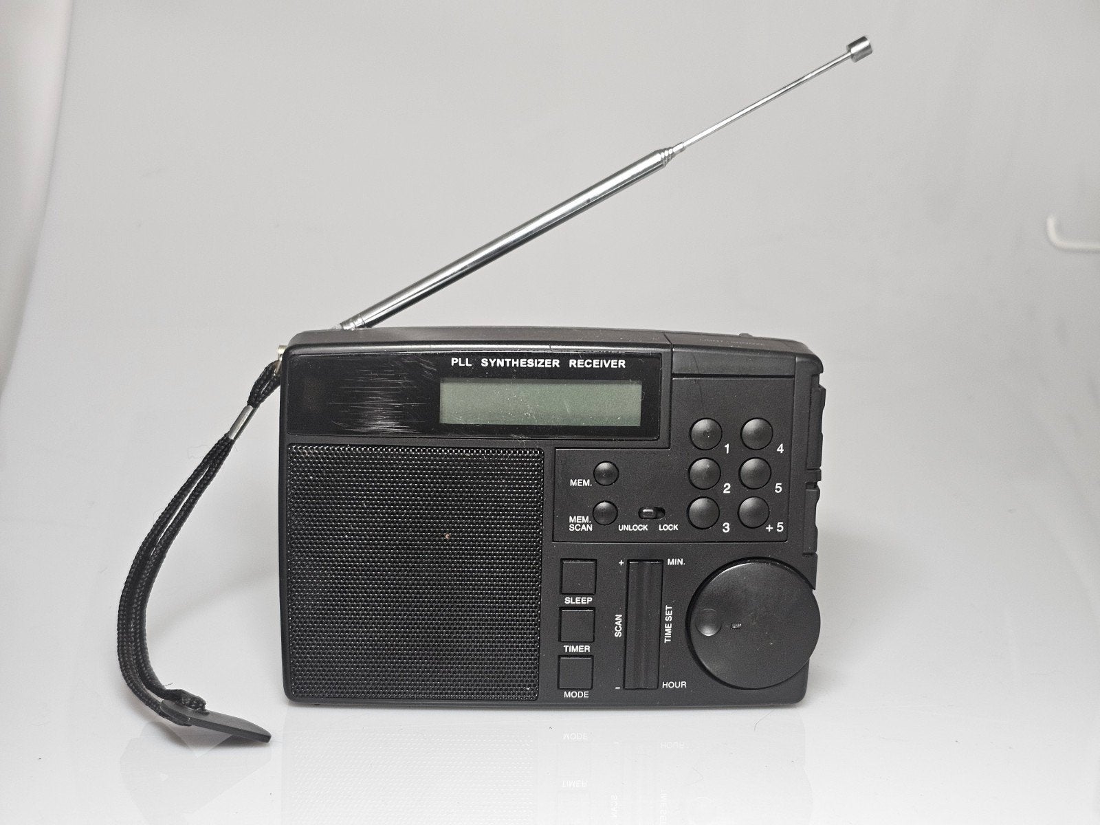 Compacte PLL Synthesizer Wereldontvanger (Getest & Werkend), Ophalen of Verzenden, Wereldontvanger