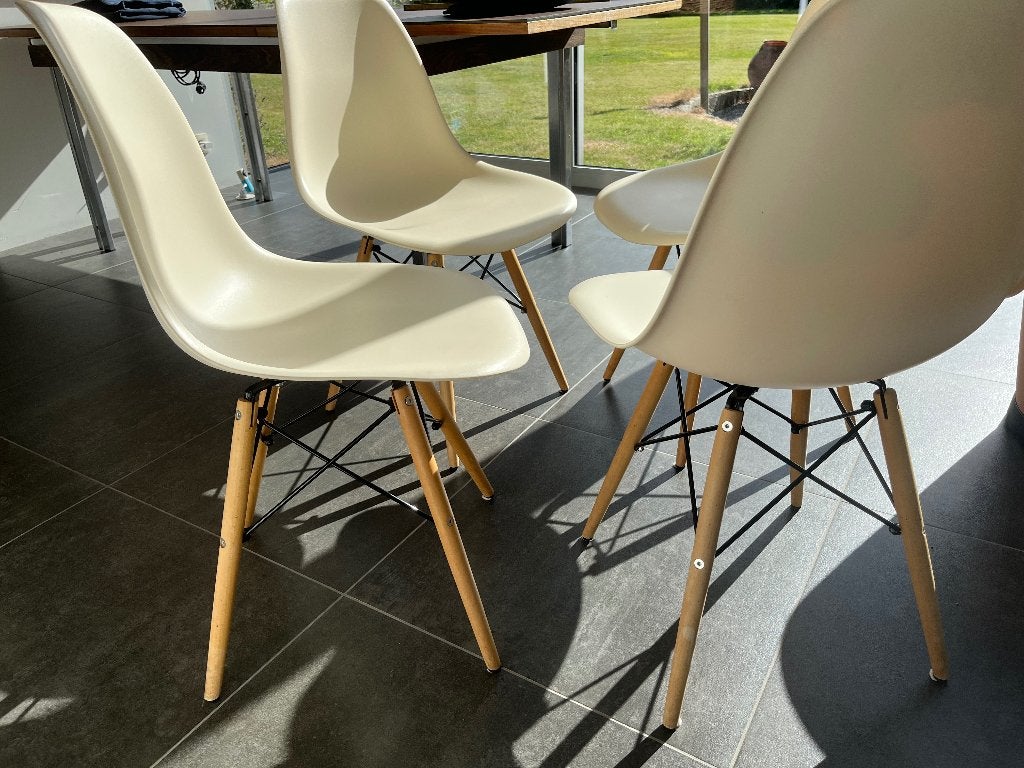 4 chaises design avec coussins, Enlèvement, Comme neuf, Quatre