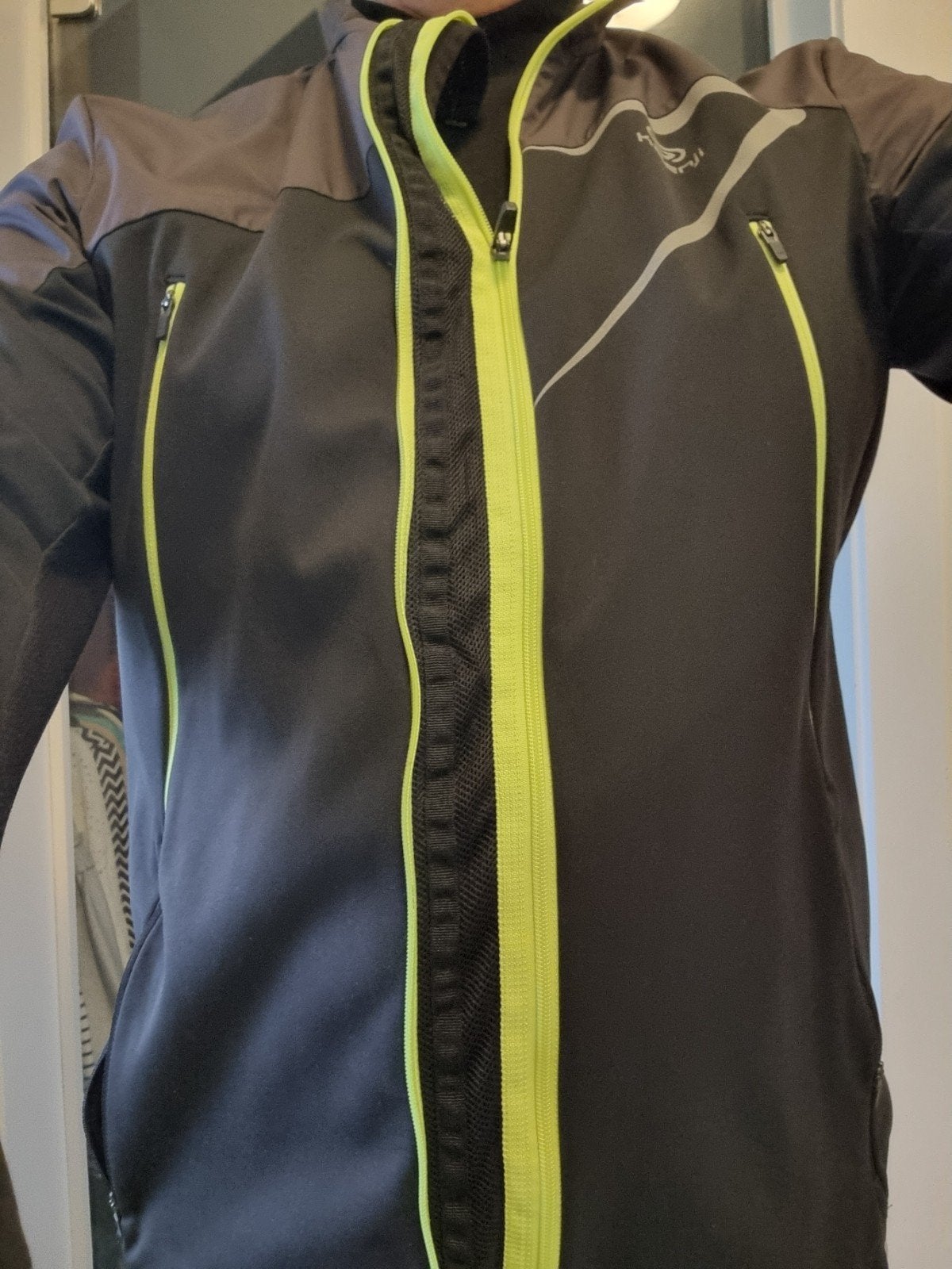 tenue vélo hiver : 1 cuissard + 1 coupe vent + 1 maillot lm, Vêtements d'extérieur, Enlèvement ou Envoi, Decathlon, Utilisé