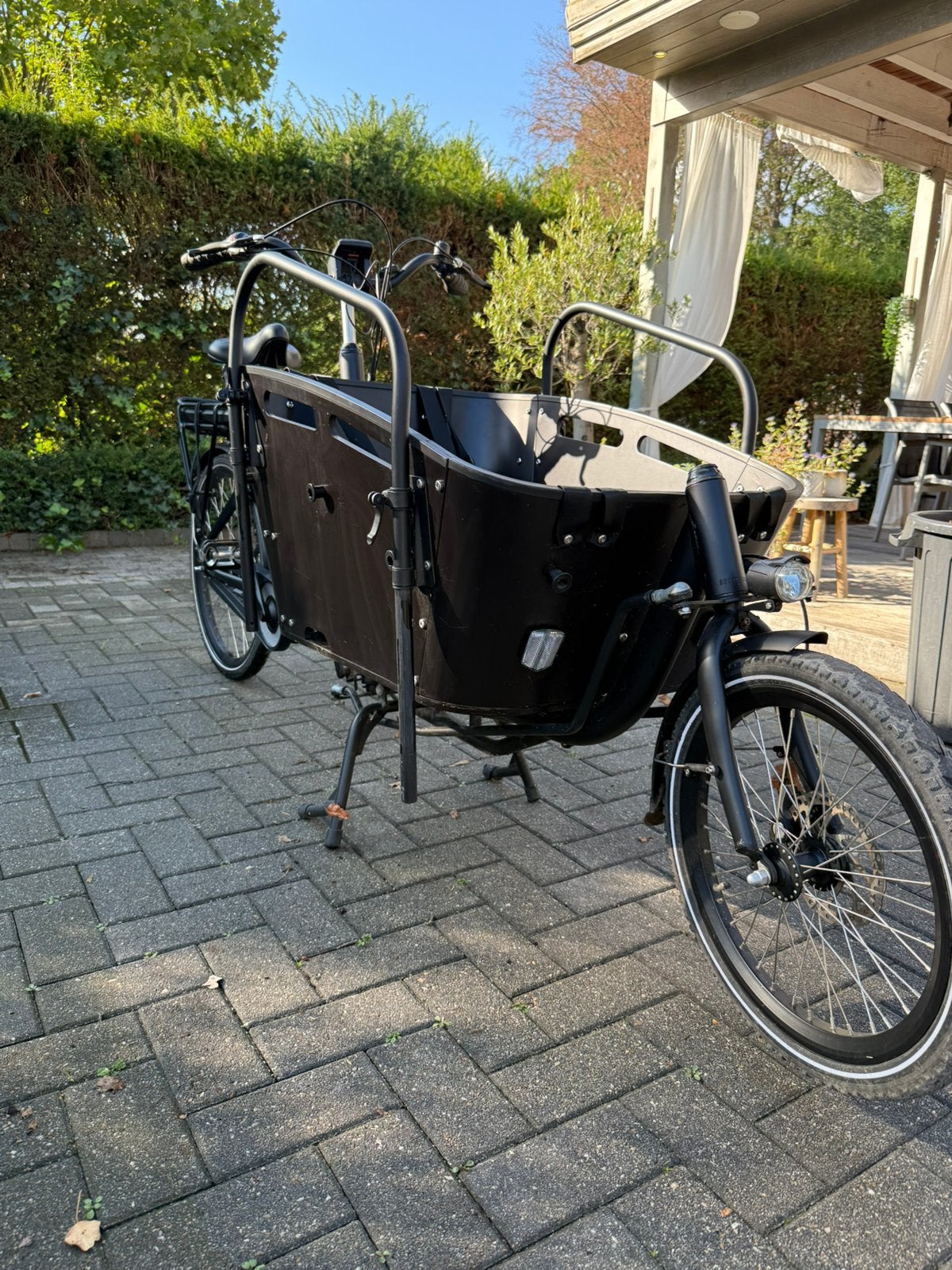 Zwarte elektrische bakfiets van vogue met nieuwe batterij., Vélos & Vélomoteurs, Autres marques, Comme neuf, Enlèvement, Électrique