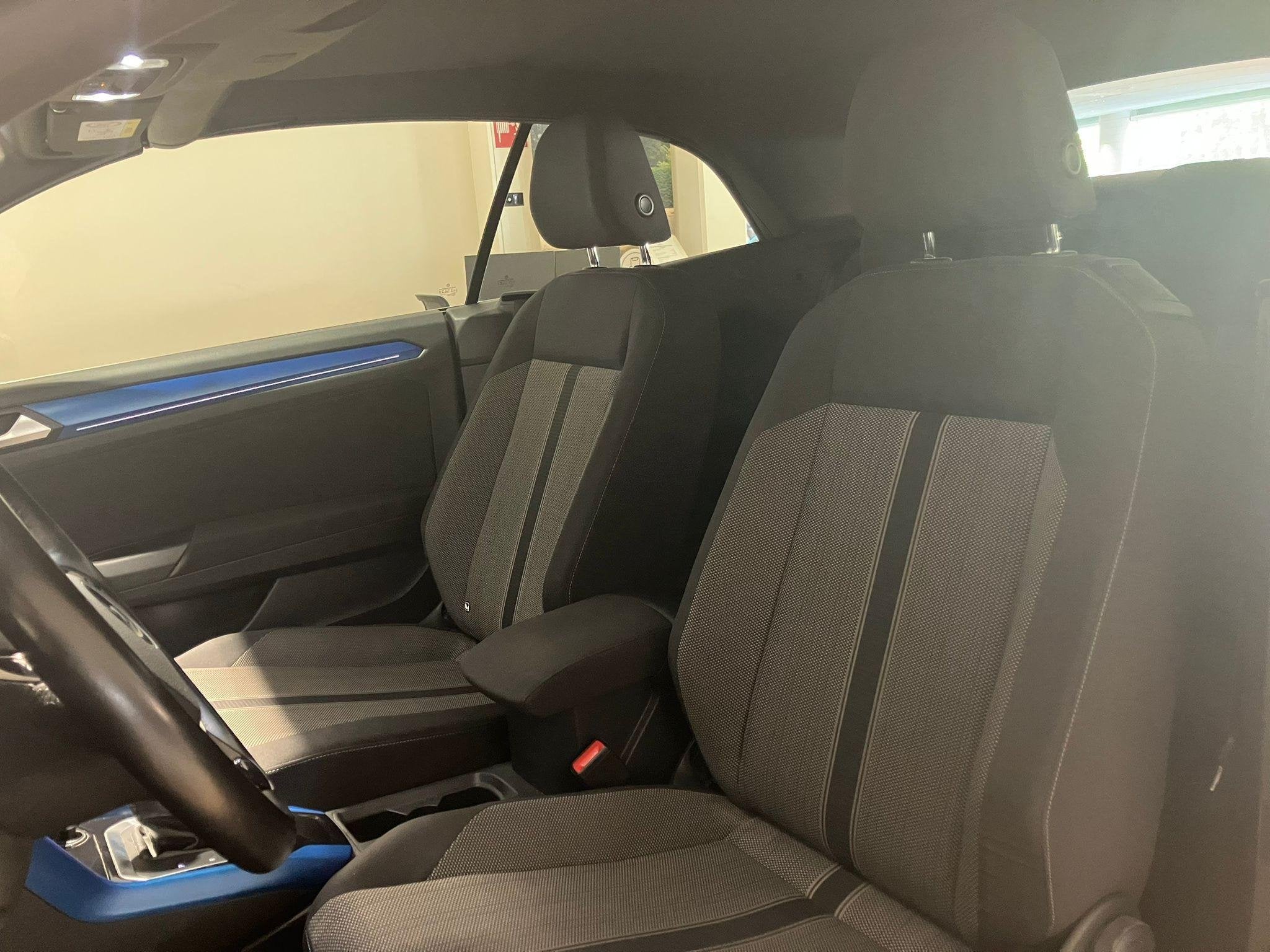 Volkswagen T-Roc 1.5 TSI DSG Style Cabrio, 4 zetels, Stof, Gebruikt, 4 cilinders