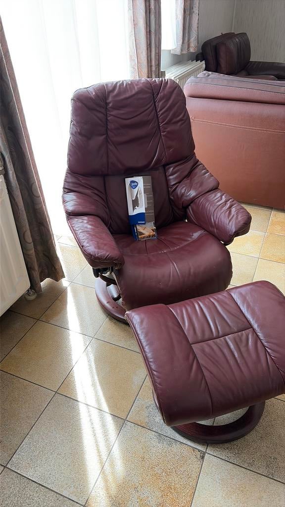 Ekornes Stressless fauteuil bordeaux leer + voetsteun, Ophalen, Zo goed als nieuw, Leer