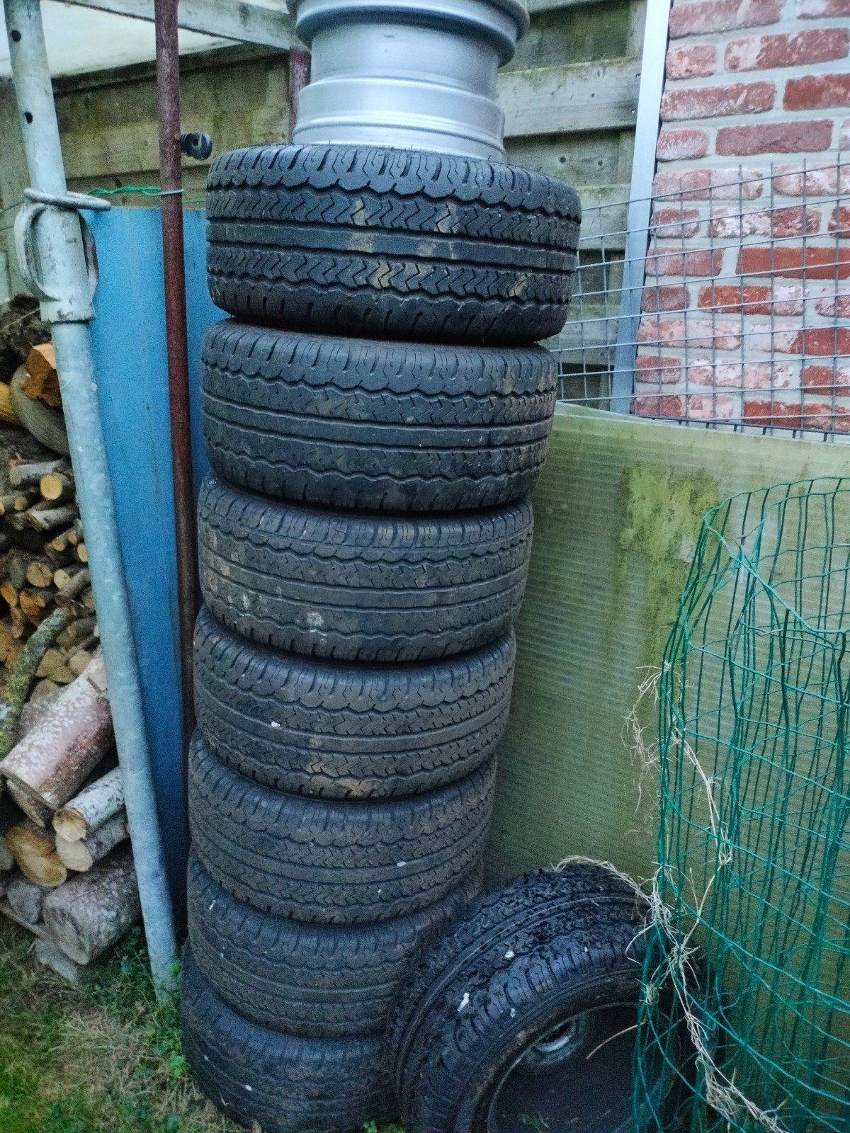 Aanhangwagen banden+ wielen, Ophalen